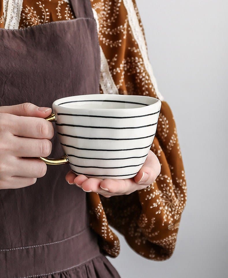 Artisanal Elegance: Hand - Painted Ceramic Mugs - The UNIX