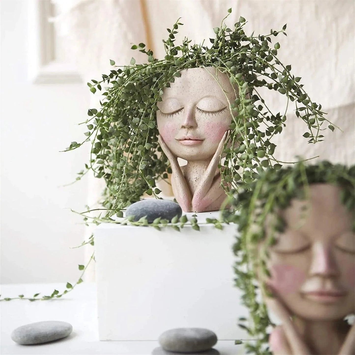 Humanoid Resin Plant Vase - The UNIX