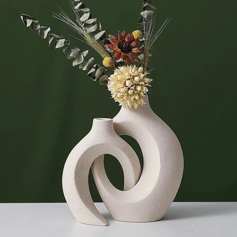 Premium Nordic Ceramic Interlock Vase for Modern Homes - The UNIX