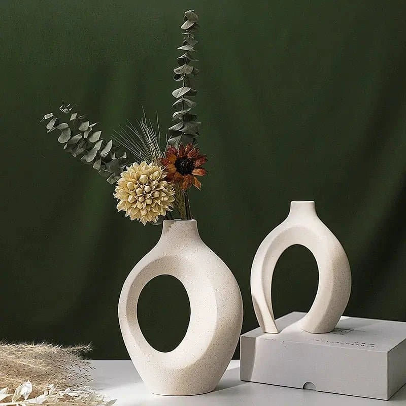 Premium Nordic Ceramic Interlock Vase for Modern Homes - The UNIX