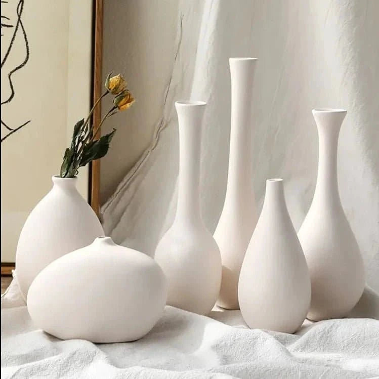 White Minimalist Ceramic Vase: A Modern Masterpiece - The UNIX