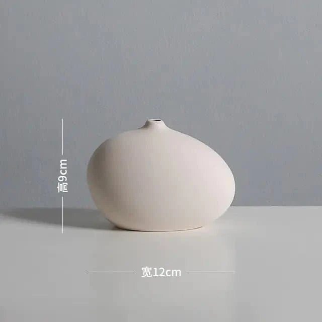 White Minimalist Ceramic Vase: A Modern Masterpiece - The UNIX