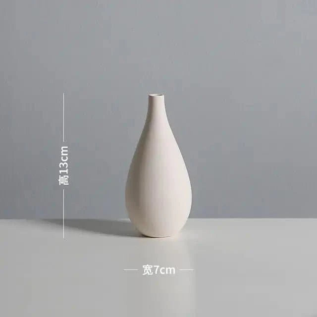 White Minimalist Ceramic Vase: A Modern Masterpiece - The UNIX