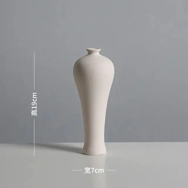 White Minimalist Ceramic Vase: A Modern Masterpiece - The UNIX